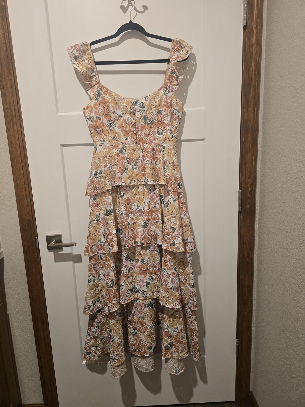 En Saison Floral And Embroidered Tiered Dress, Size M, Nwt